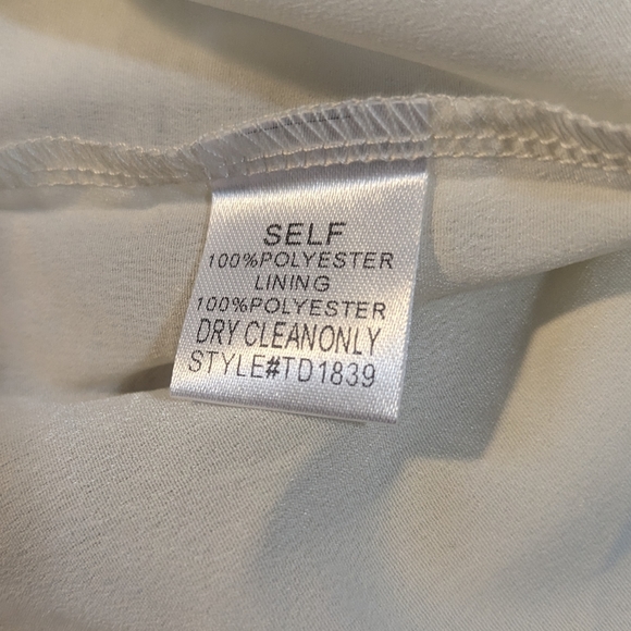 Edit By Nine Lora Off The Shoulder Ruffle Dress - Picture 6 of 8